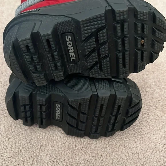 Toddler sorel boots - Picture 2 of 5